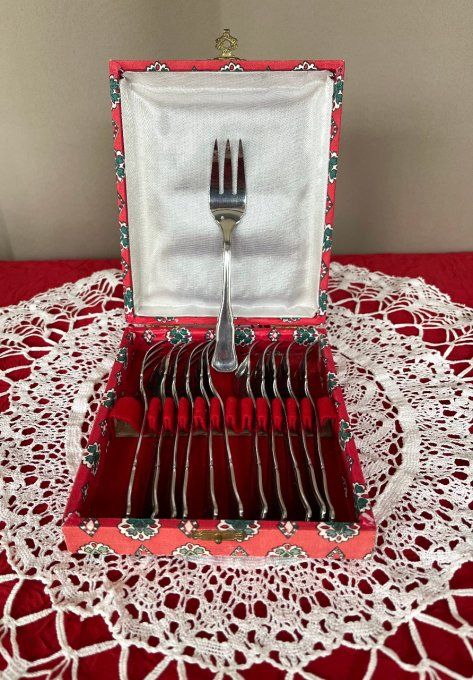 12 fourchettes à dessert vintage en inox – joli coffret – charme d’antan