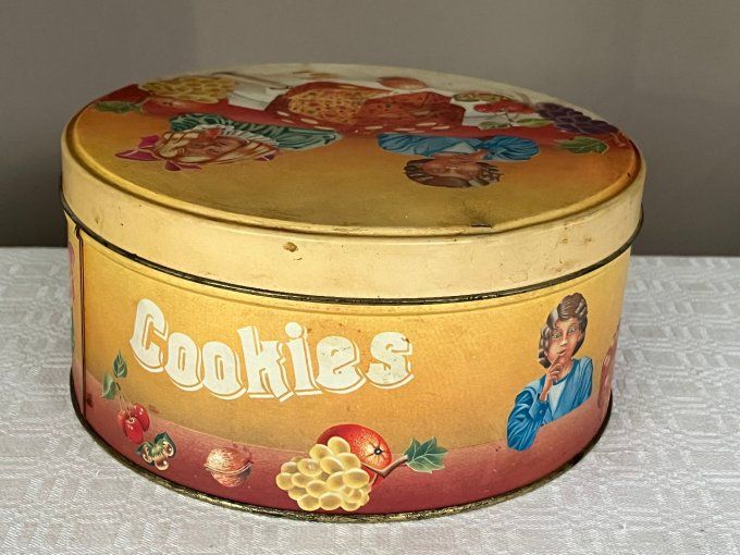 Ancienne boite métallique, à gateaux, à cookies ...