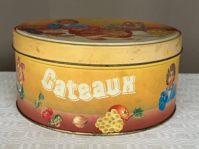 Ancienne boite métallique, à gateaux, à cookies ...