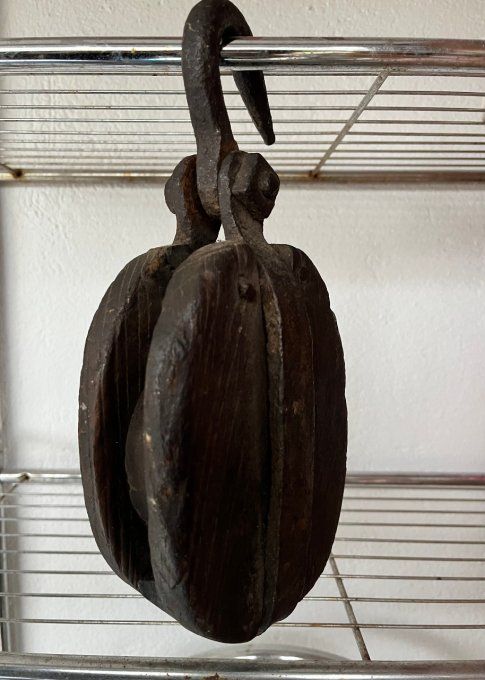 Ancienne poulie de bateau en bois et fer forgé, Déco marine