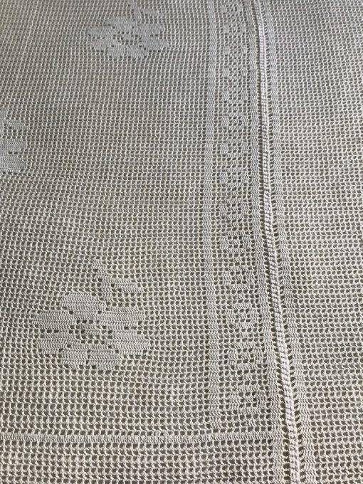 Beau dessus de lit ancien fait au crochet, en coton