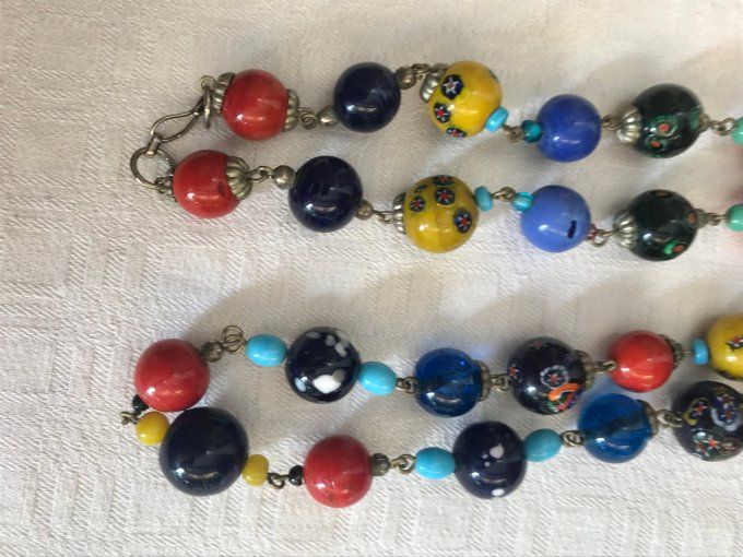 Collier, sautoir en perles de verre multicolores, vintage