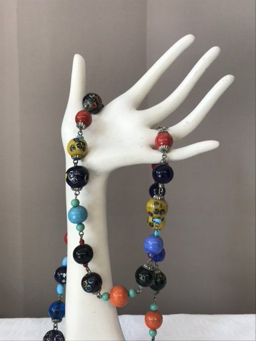 Collier, sautoir en perles de verre multicolores, vintage