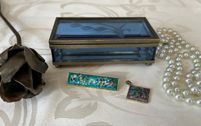 Joli coffret à bijoux en verre biseauté bleu, Vintage