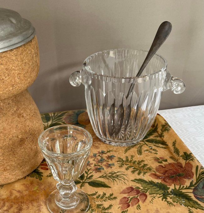 Magnifique seau à glace en cristal taillé