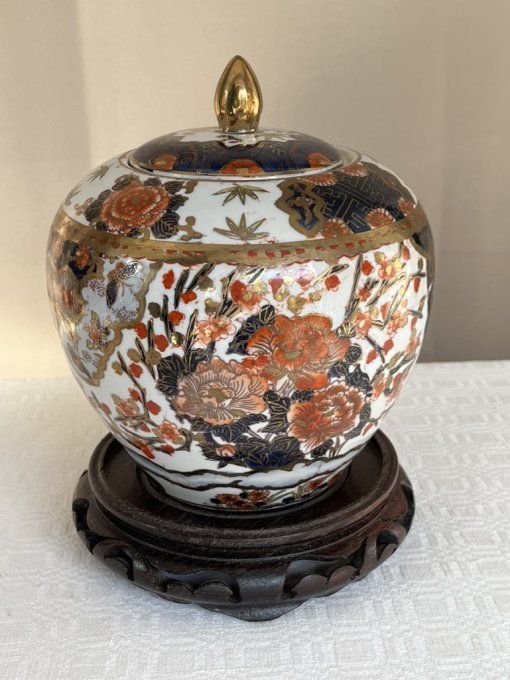 Pot à thé / à gingembre style Imari, produit en chine