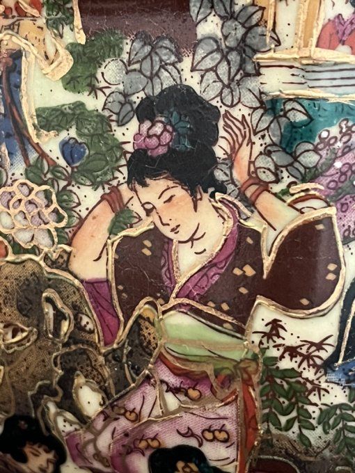 Pot en porcelaine chinoise, bocal aux beaux décors asiatiques