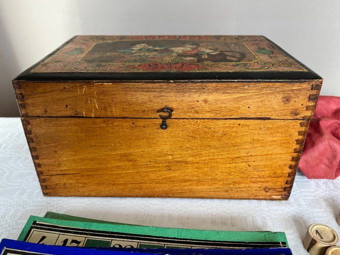 Rare ! Ancien jeu de loto R & F, Paris avec sa belle boite en bois, du Bazar du chateau d'eau, Paris