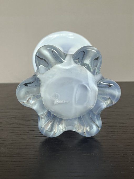 Vase corolle, soliflore en verre de Murano, soufflé main, années 60-70