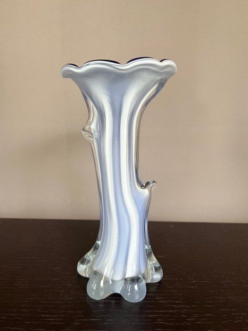 Vase corolle, soliflore en verre de Murano, soufflé main, années 60-70