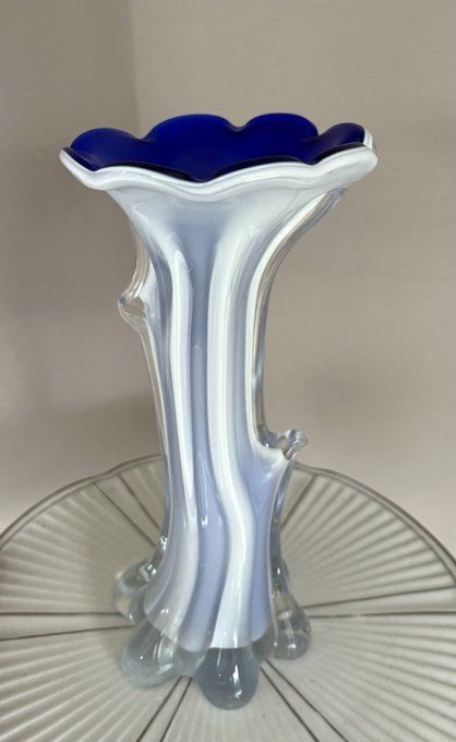 Vase corolle, soliflore en verre de Murano, soufflé main, années 60-70