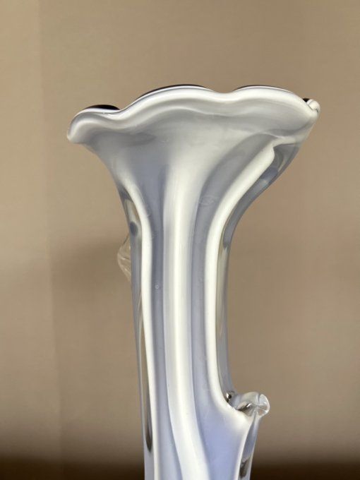 Vase corolle, soliflore en verre de Murano, soufflé main, années 60-70